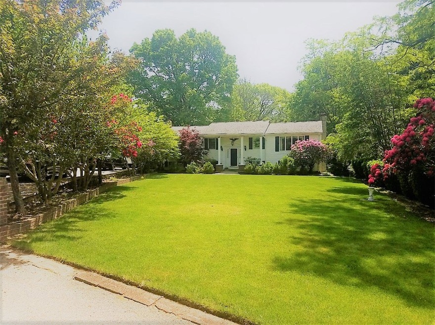 9 Appian Way, Johnston, RI 02919 - photo 1