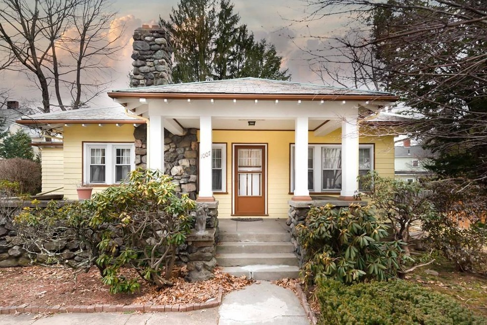 1007 Walnut St, Newton Highlands, MA 02461 - photo 1