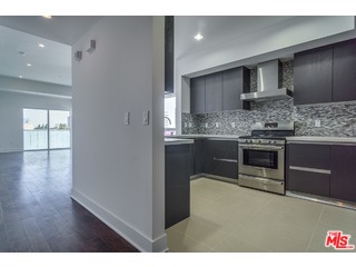 1735 N La Brea Ave unit 403, Los Angeles, CA 90046 - photo 1