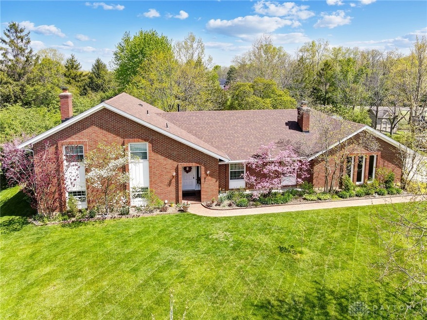 Rare find all brick tri-level.