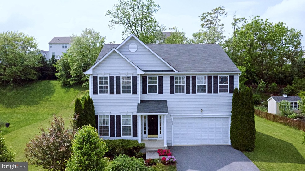 828 Chickamauga Dr, Harpers Ferry, WV 25425 - photo 1