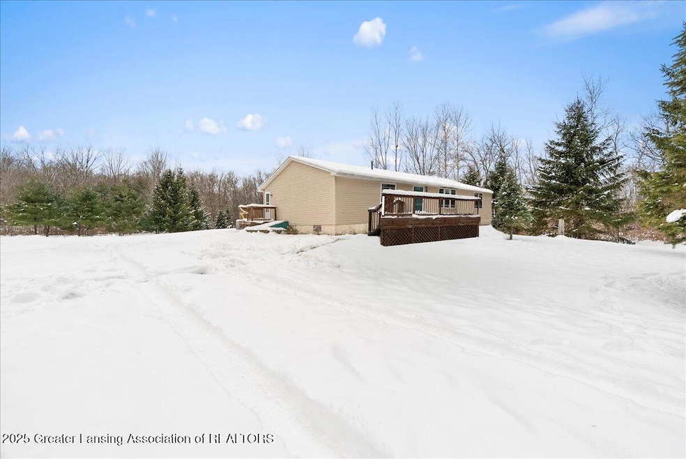 4365 Mack Rd, Howell, MI 48855 - photo 1
