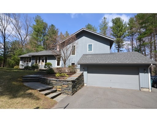 10 Ladyslipper Cir, Amherst, MA 01002 - photo 1