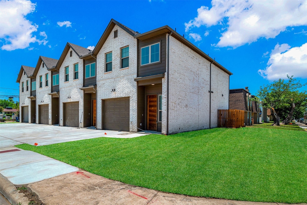 3676 Rickshaw Dr unit C, Dallas, TX 75229 - photo 1