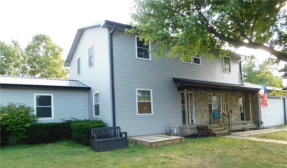 163 W Schroeder Way, Rushville, IN 46173 - photo 1