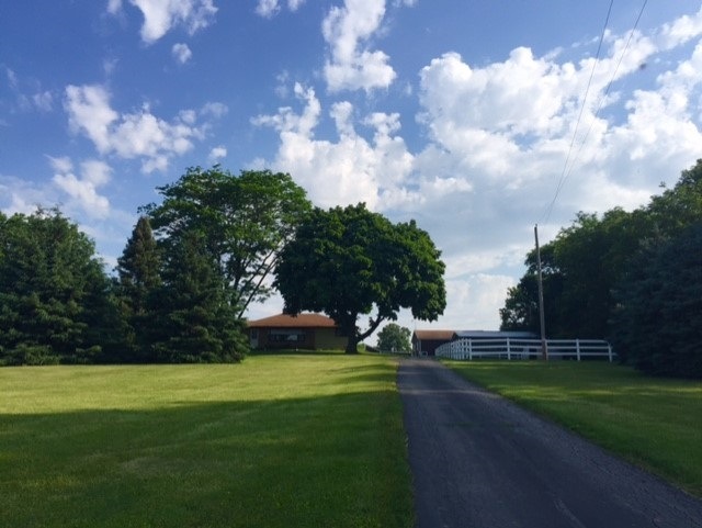 4724 Schneider Dr, Oregon, WI 53575 - photo 1