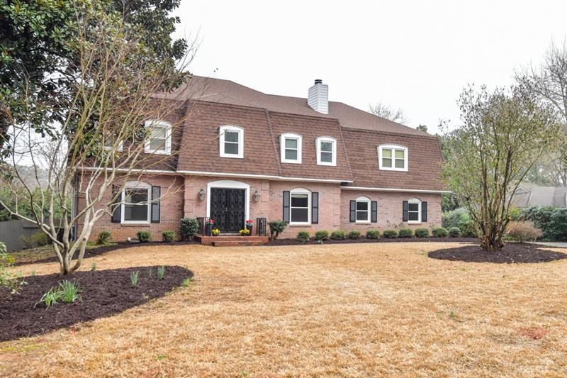 Welcome to your new home at 3449 Somerset Trace SE