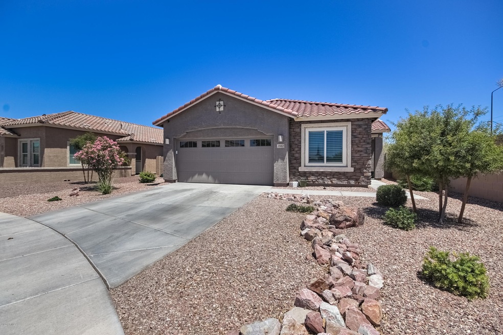 3982 E Desert Broom Dr-3