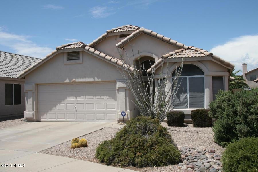 2208 E Escuda