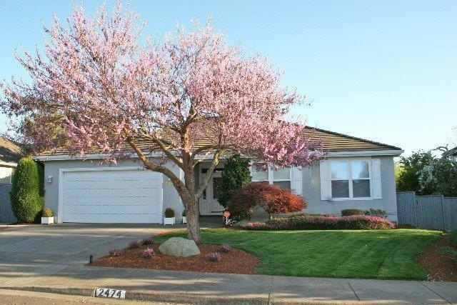 2474 Meadow Creek Dr, Medford, OR 97504 - photo 1
