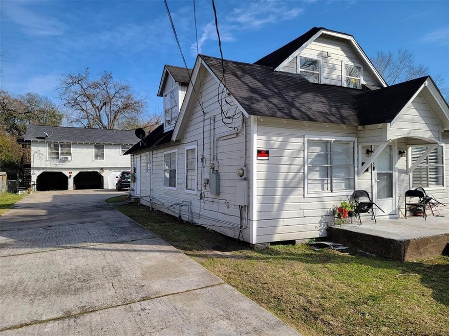 4518 Los Angeles St unit 2, Houston, TX 77026 - photo 1