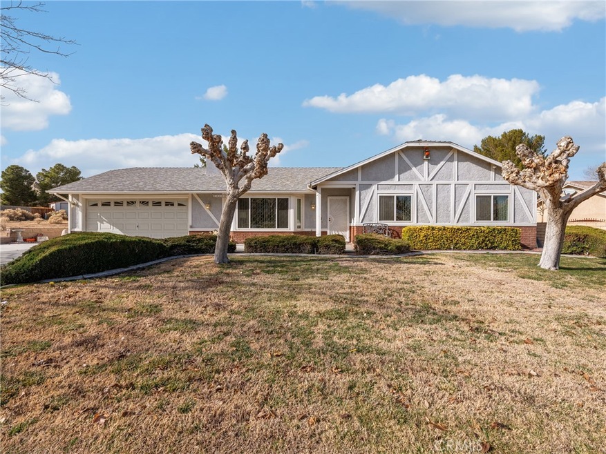 14292 Brentwood Dr, Victorville, CA 92395 - photo 1