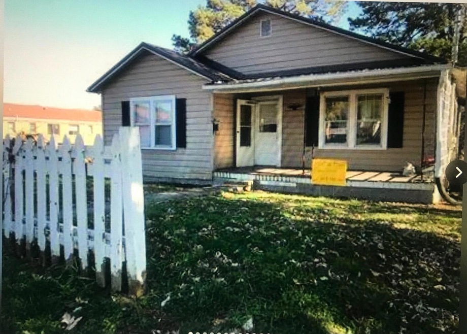 708 Pardee St, Johnson City, TN 37601 - photo 1
