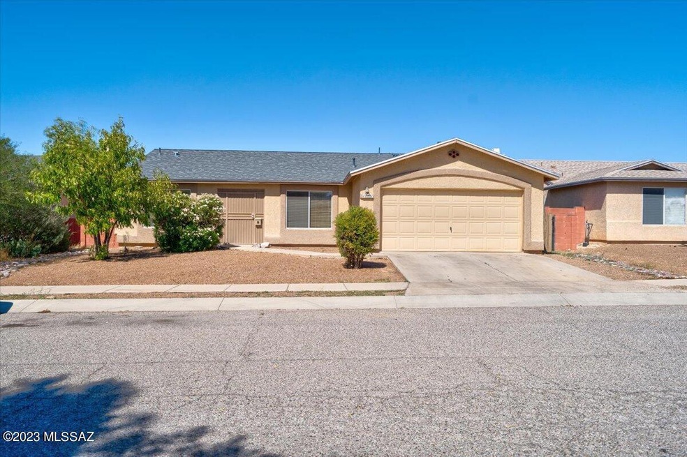 02-10221 E Hummingbird Meadow-26