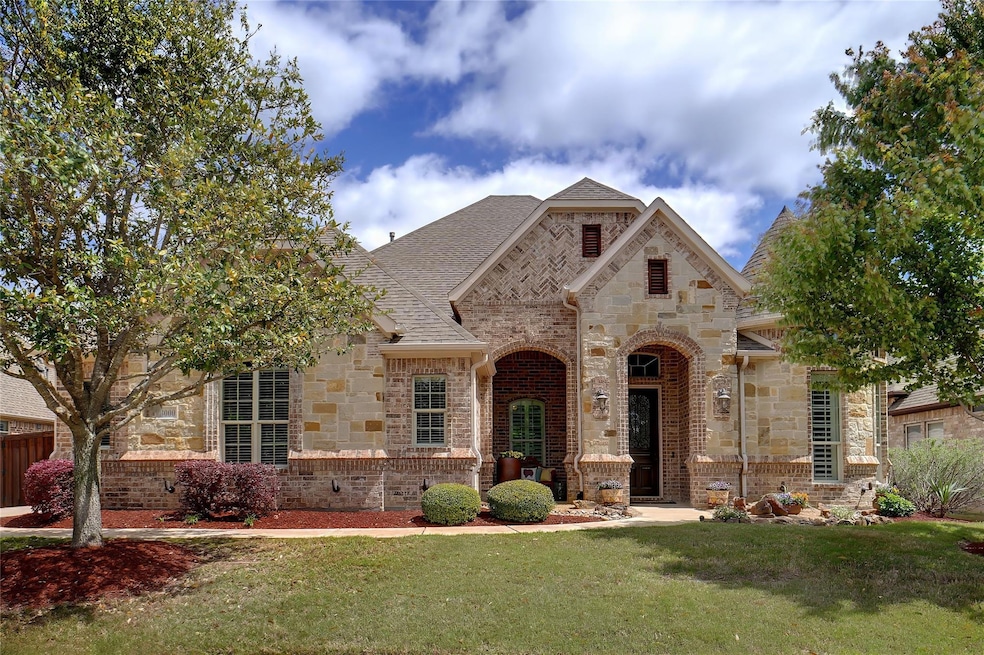 8000 Hallmark Dr, North Richland Hills, TX 76182 - photo 1