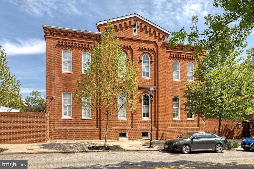 829 S Sharp St, Baltimore, MD 21230 - photo 1