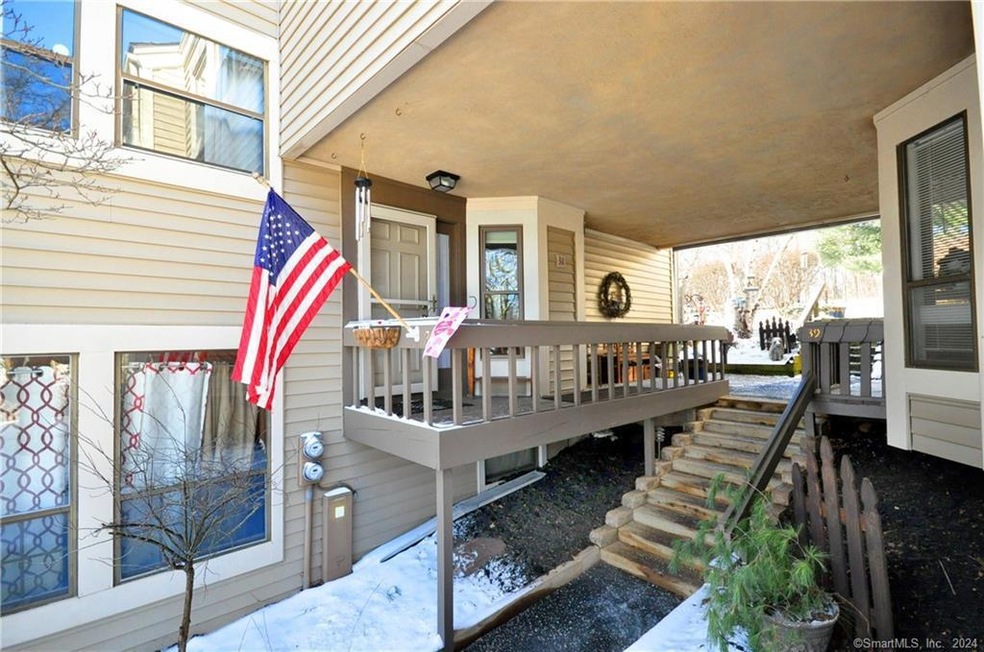 31 Beecher Ln, Rocky Hill, CT 06067 - photo 1