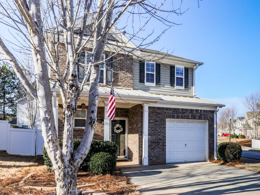 Cute 3 bedroom home in fantastic community. Brick 