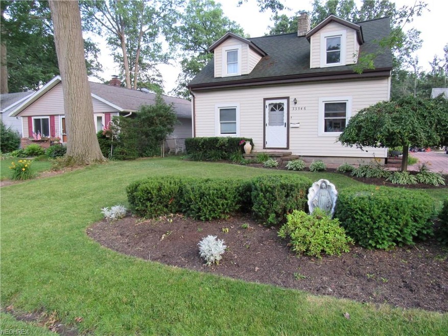Welcome to this 4BR, 1-1/2BA Bungalow with full ba