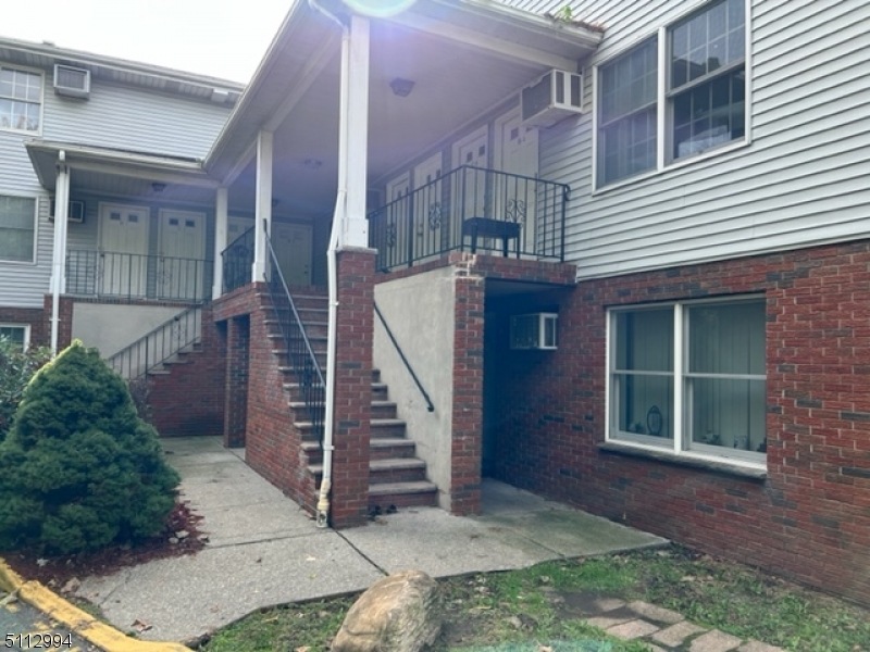 5 Sewall Ave unit 3 C, Clifton, NJ 07011 - photo 1