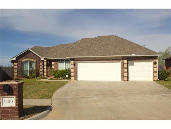 1100 Glen Eagles Ct, Norman, OK 73072 - photo 1