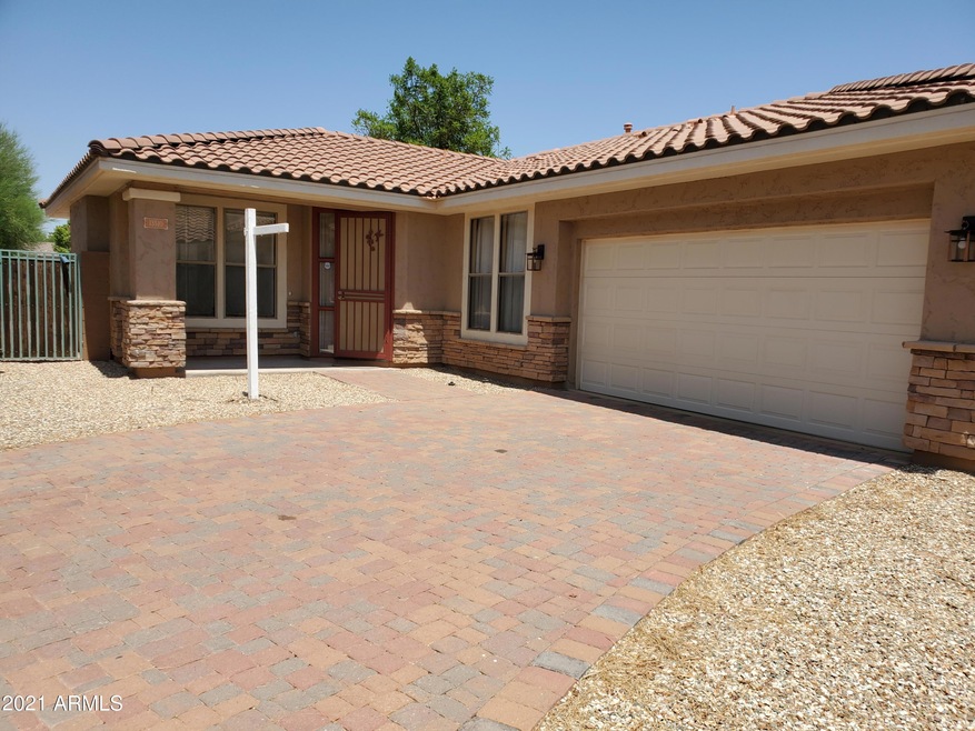 House front Golf Lot