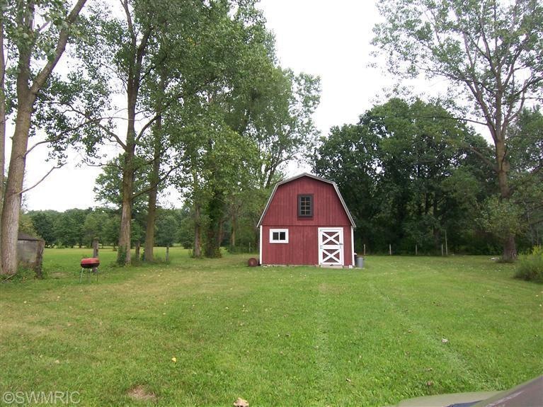 3025 4th St, Wayland, MI 49348 - photo 1