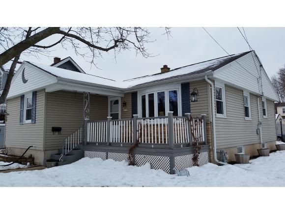 1259 Walnut St, Oshkosh, WI 54901 - photo 1