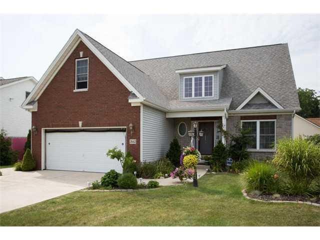 2642 Pinelake Dr, Niagara Falls, NY 14304 - photo 1
