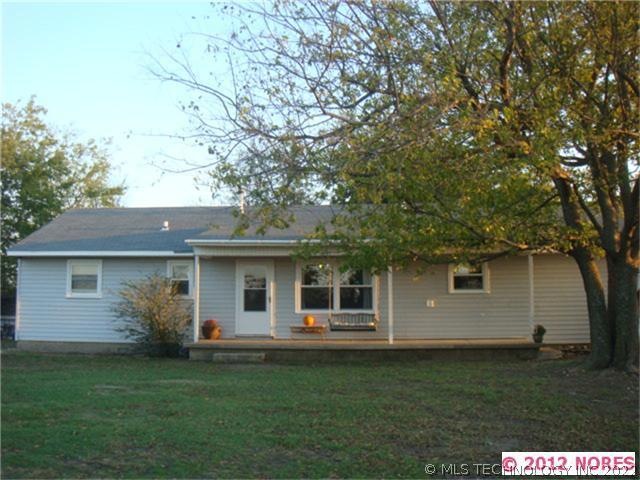 Charming, cozy and comfortable 3 bedrom, 2 living