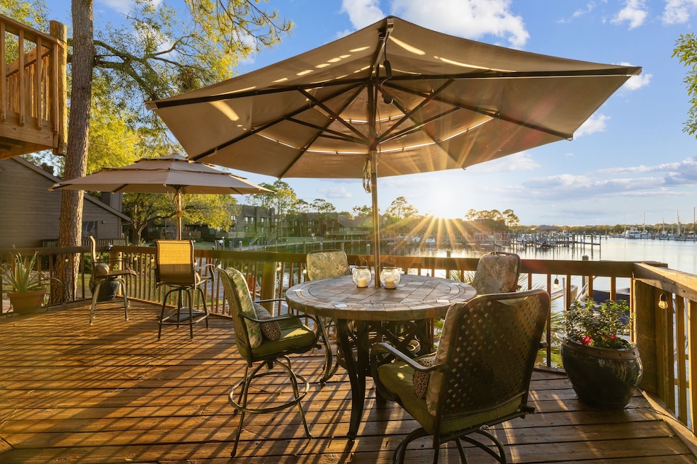 659 Davis Rd, League City, TX 77573 - photo 1