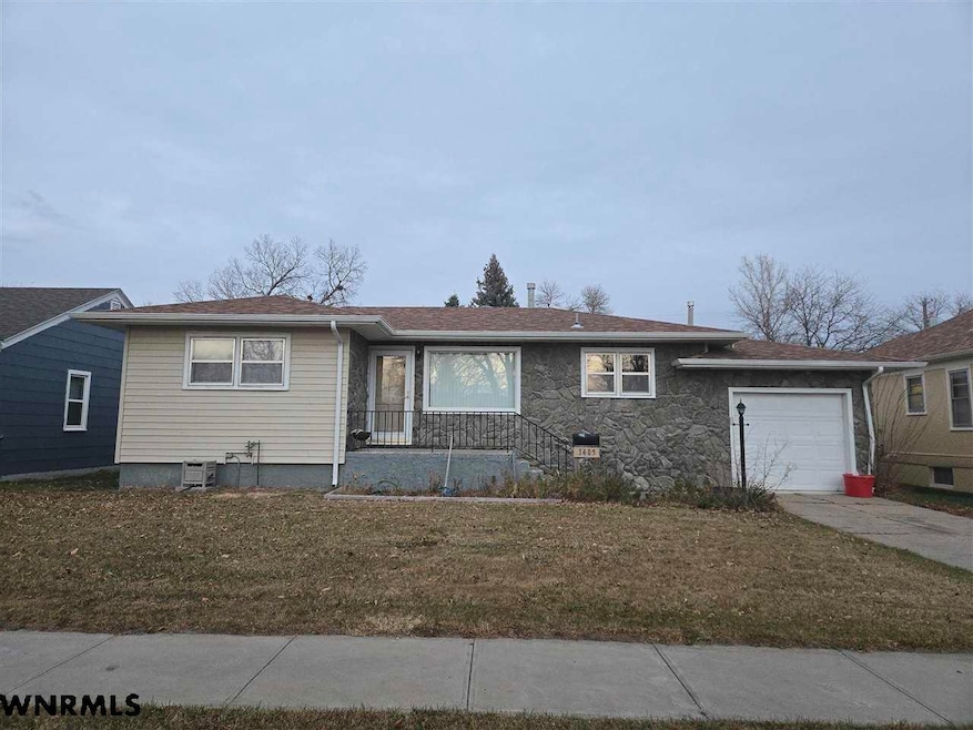 1405 Avenue J, Scottsbluff, NE 69361 - photo 1