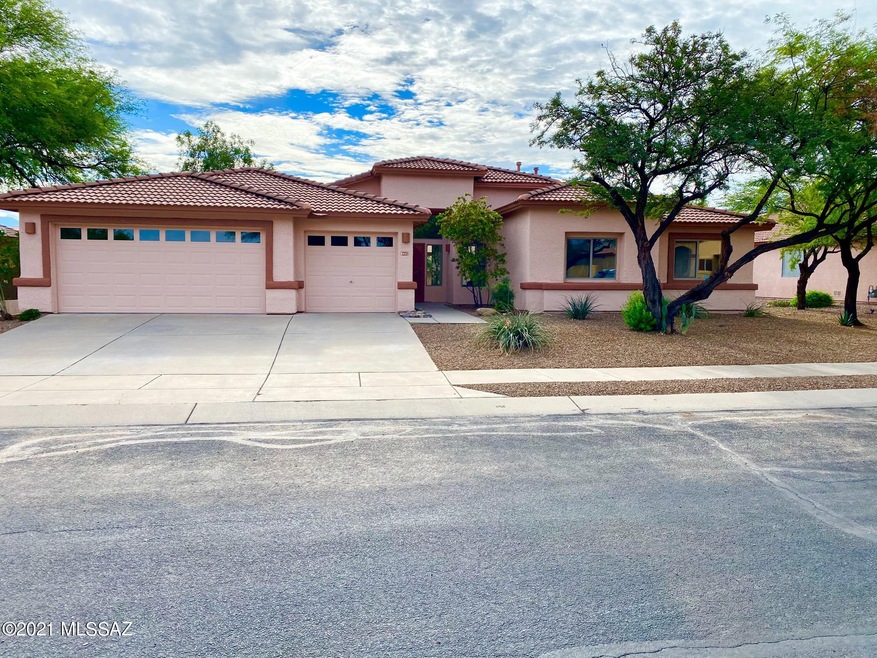 8442 N Sayante Way, Tucson, AZ 85743 - photo 1