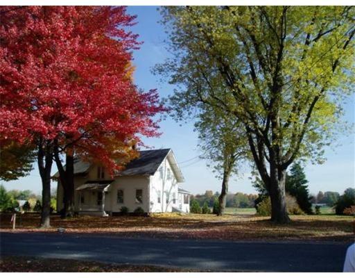 120 West St, Hadley, MA 01035 - photo 1