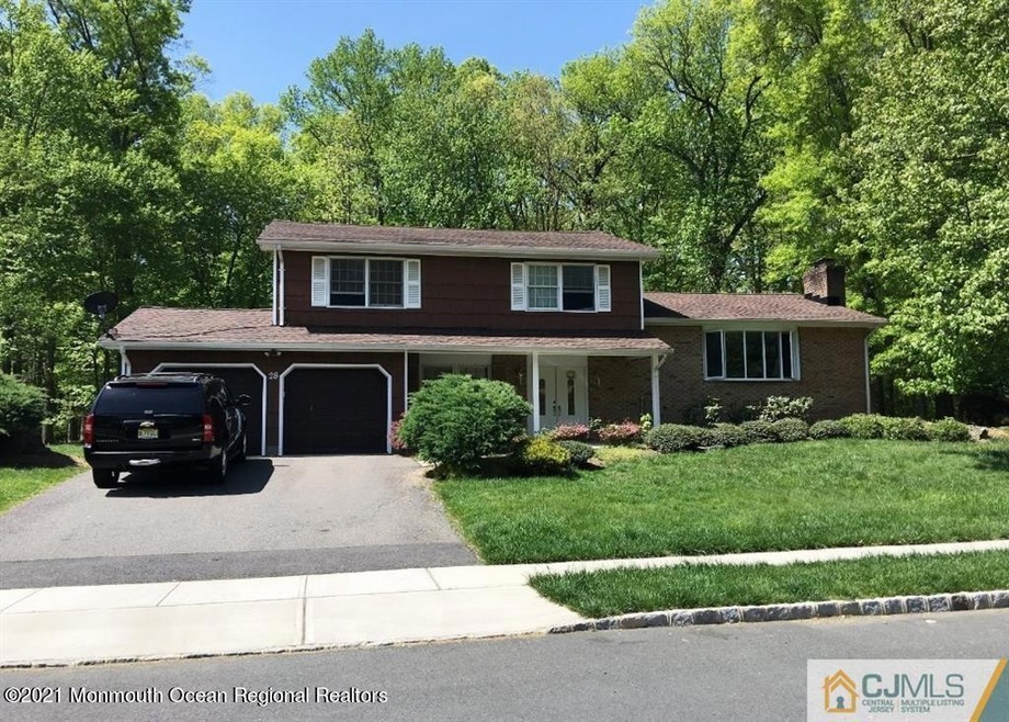 Sold $405,000 • Co-Listing Agent