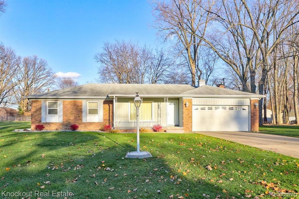 6227 McKenzie Dr Flint -1.jpg