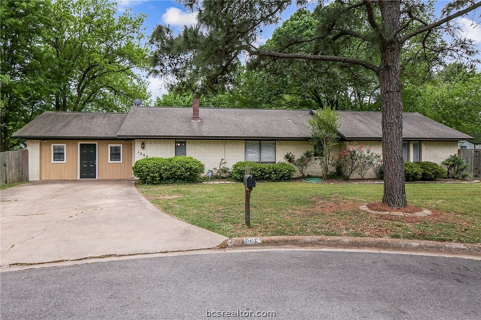1204 Charles Ct, College Station, TX 77840 - photo 1