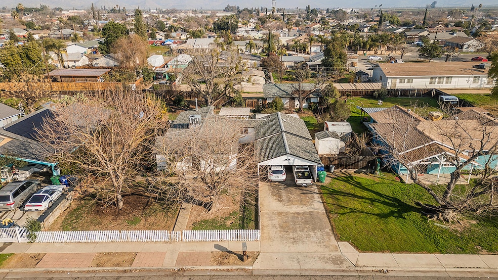 012025-836-12th-St-Orange-Cove-CA-43