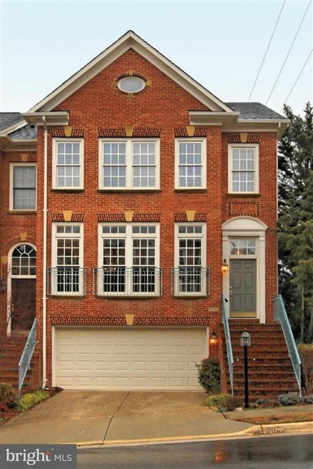 8020 Kidwell Ct, Vienna, VA 22182 - photo 1