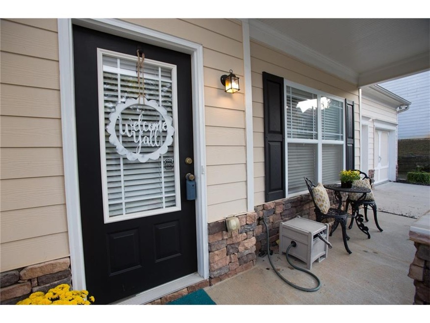 983 Suwanee Brook Ln, Buford, GA 30518 - photo 1