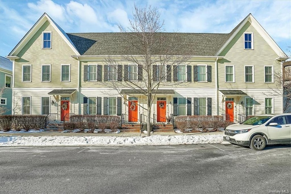 5 Cropsey St, Warwick, NY 10990 - photo 1