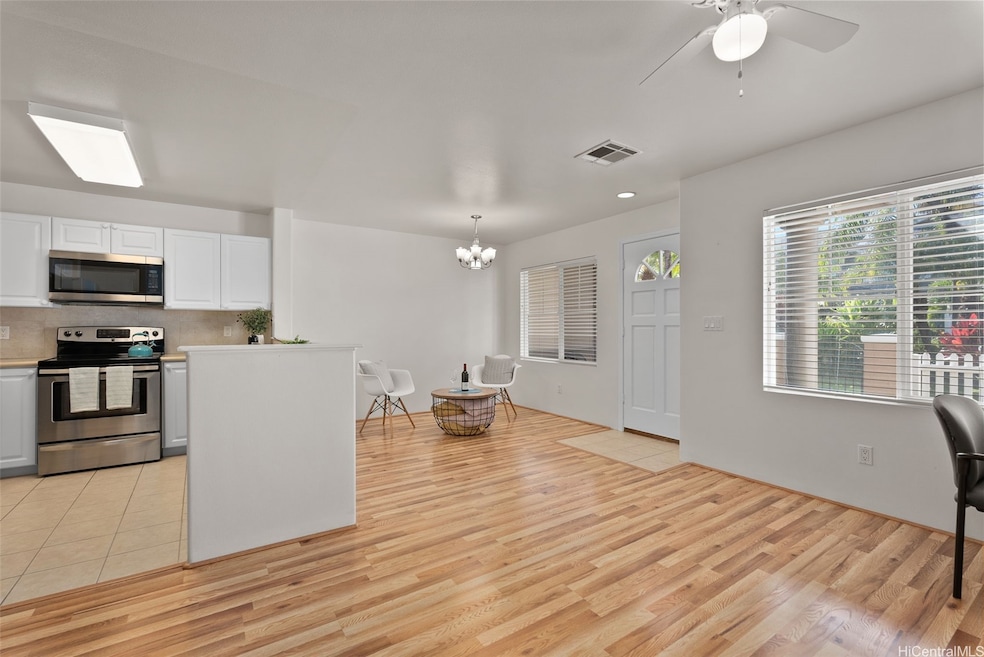 Under Contract $700,000