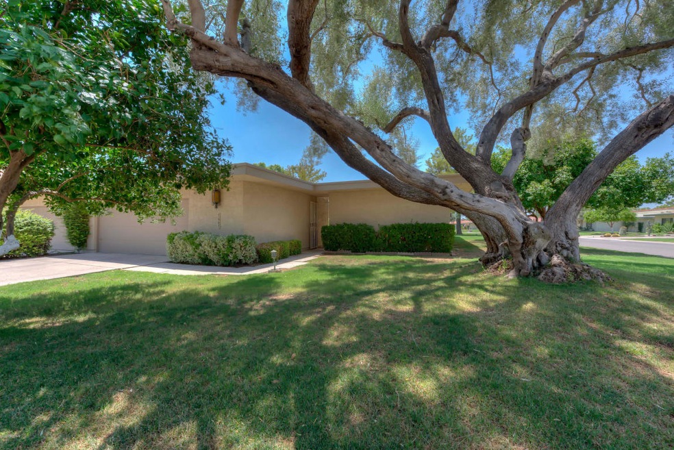 001_Front Corner Lot
