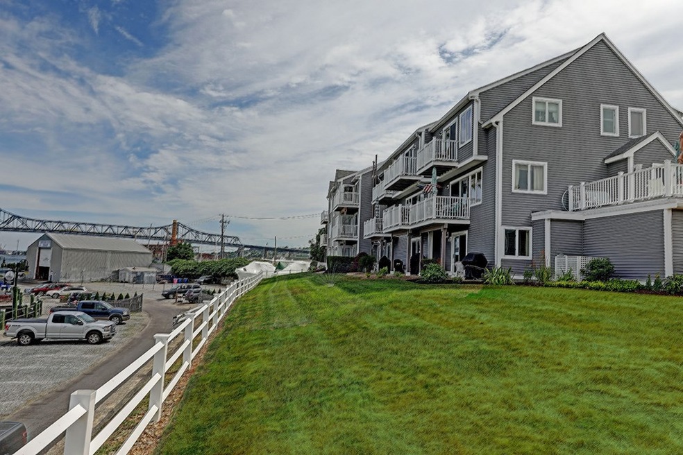 700 Shore Dr unit 1108, Fall River, MA 02721 - photo 1