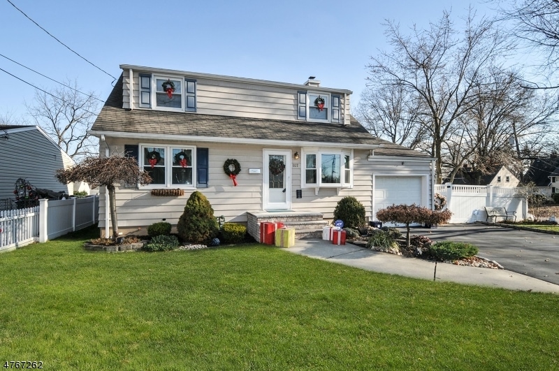 107 Jefferson Ave, Rahway, NJ 07065 - photo 1