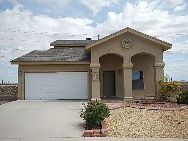 825 Desert Moon Dr, El Paso, TX 79928 - photo 1