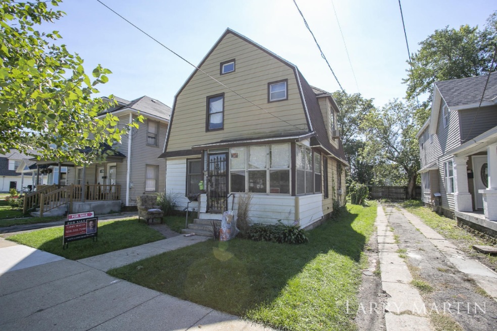 42 La Belle Street SE