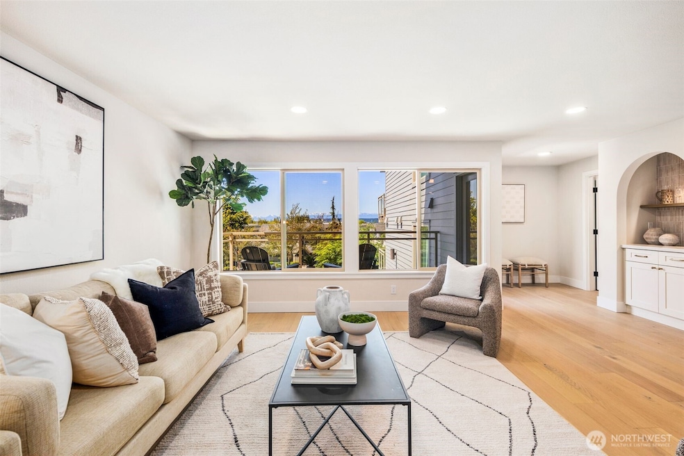 Sold $950,000 • Co-Listing Agent