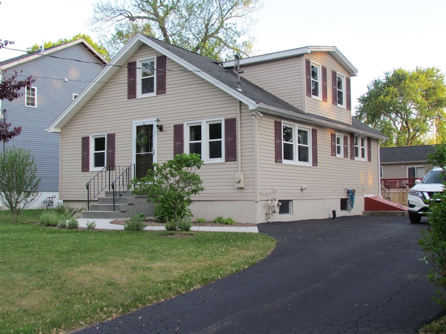 3 Rhode Island Ave, Rensselaer, NY 12144 - photo 1