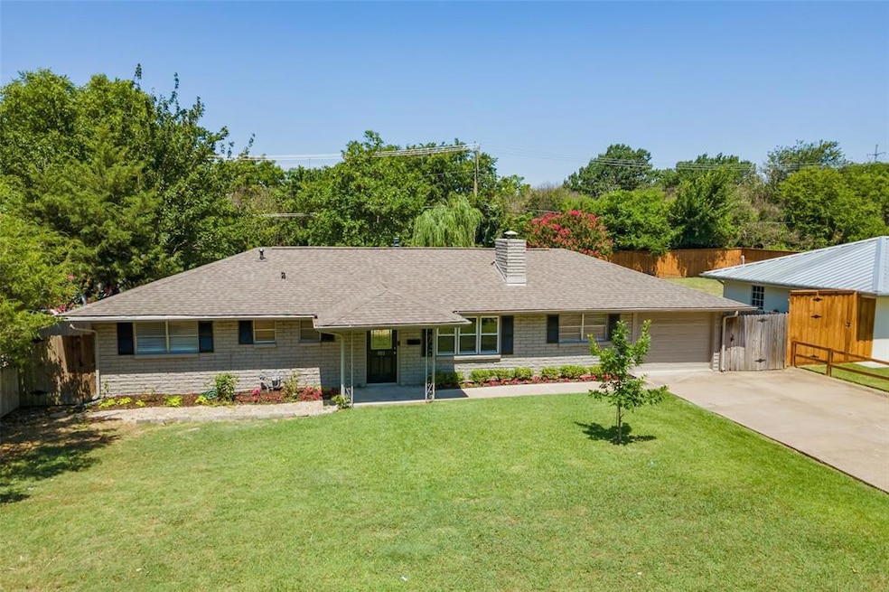 803 Paula has so much curb appeal with grey painte